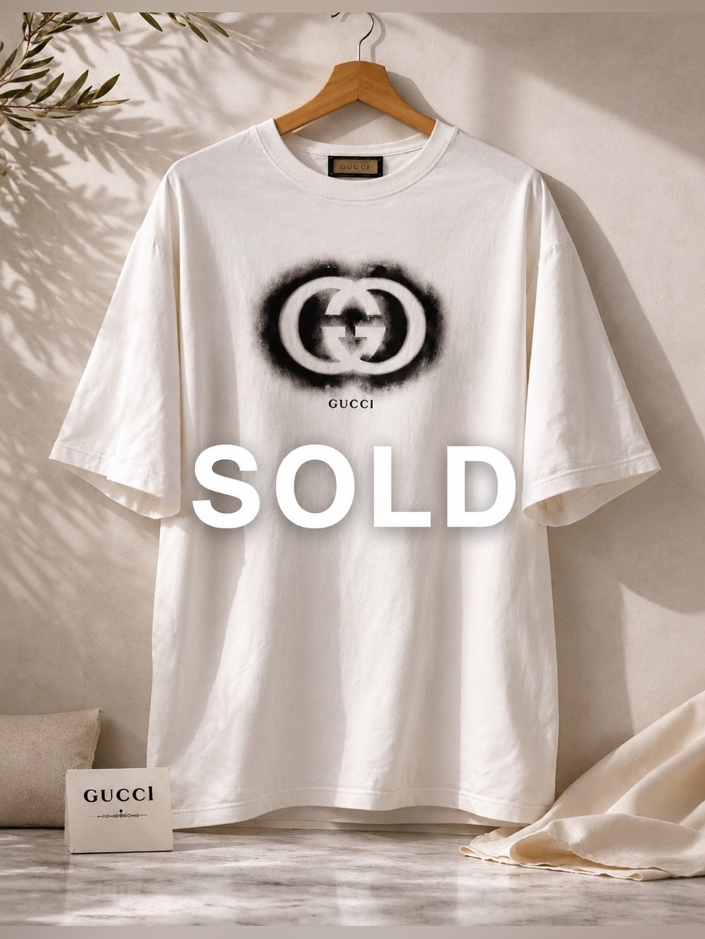 SOLD.  Gucci GG Spray Logo T-Shirt White XXXL Unisex Made in Italy Oversized